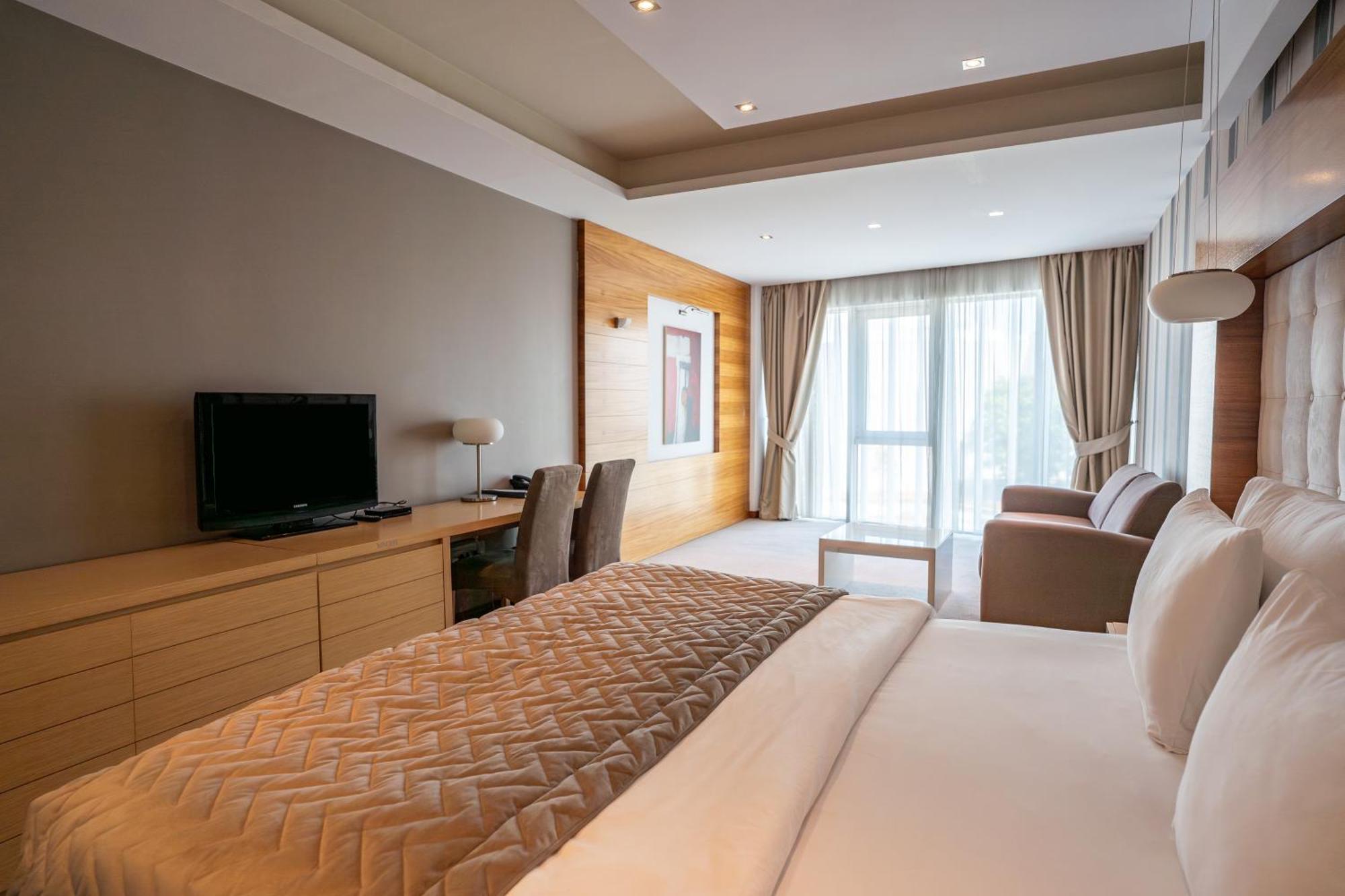 Garni Hotel Centar Újvidék Kültér fotó