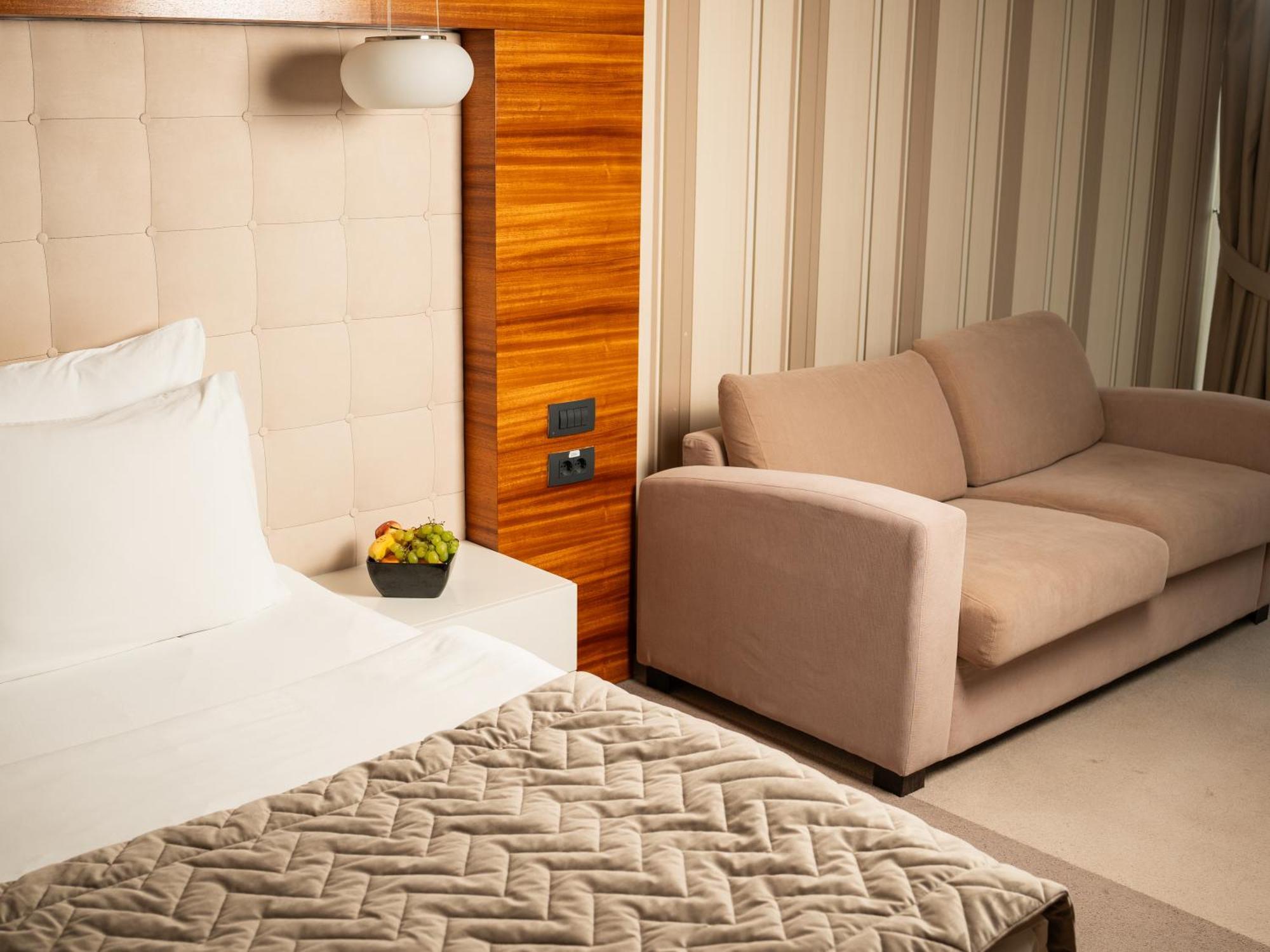 Garni Hotel Centar Újvidék Kültér fotó